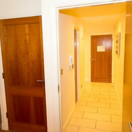 Apartment Spacous Escape 3br Ensuited Free Parking Dublin