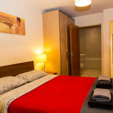 Apartment Spacous Escape 3br Ensuited Free Parking
