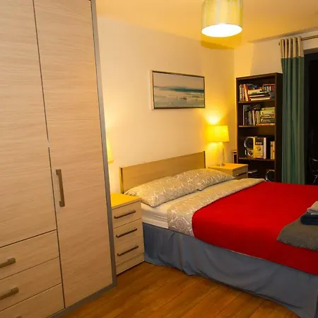 Apartment Spacous Escape 3br Ensuited Free Parking