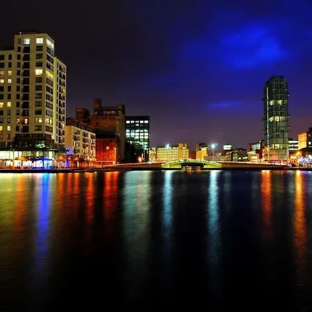 Grand Canal Dock Waterfront Luxury * Dublín