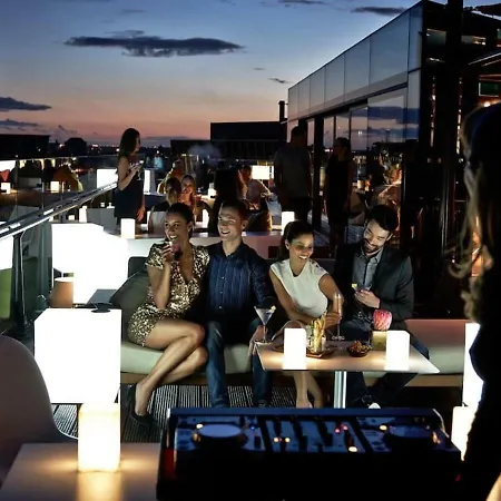 Grand Canal Dock Corporate Daire *