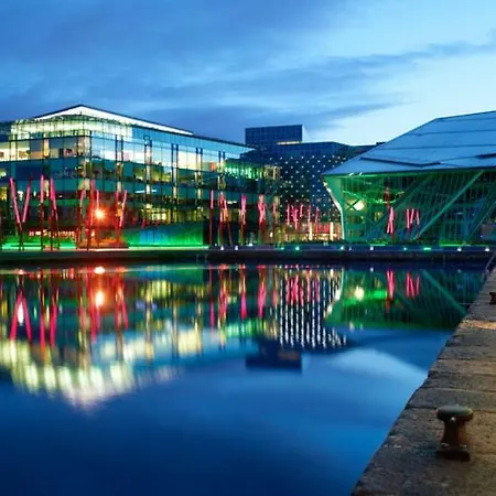 Grand Canal Dock Waterfront Luxury Apartment