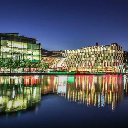 Grand Canal Dock Waterfront Luxury * Dublín