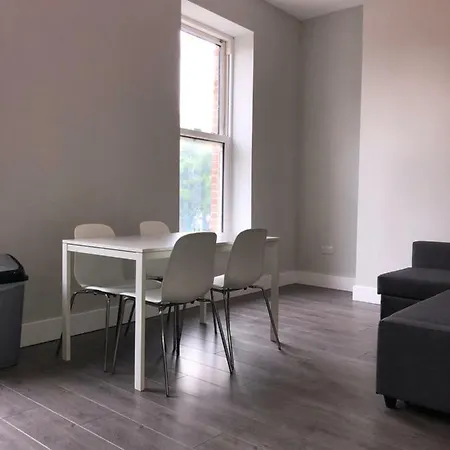 Seville Self Catering Apartment *