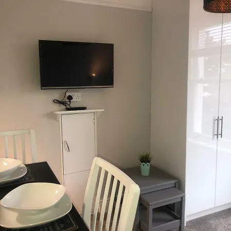 Apartment D-6