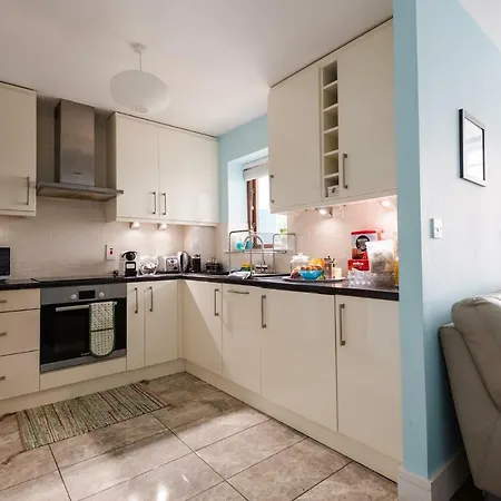 Spacious 2-bedroom Near O'connell St Apartment Dublin