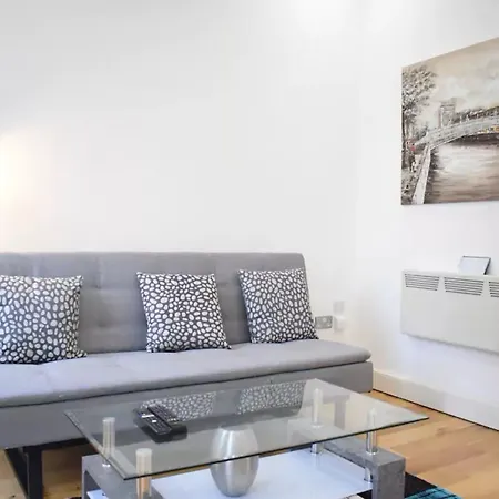 Apartment 1 Bedroom *