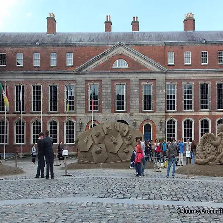 Gallery Quay 3 Bedroom Apartment Dublin