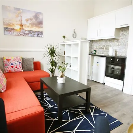 Short Let Direct - Amiens Street D1 Apartment Dublin