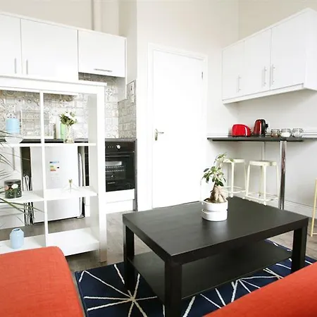 Short Let Direct - Amiens Street D1 Appartement *