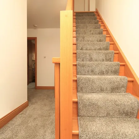 Macken Street Sleeps 10 Apartment Dublin