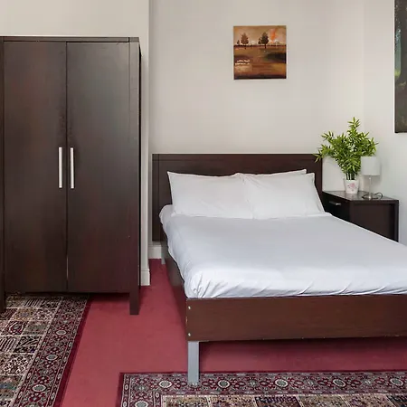 Metrostays - O'connell Street 84-1 *