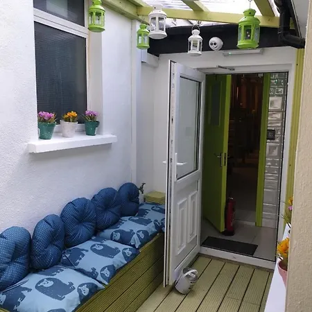 Kgt House