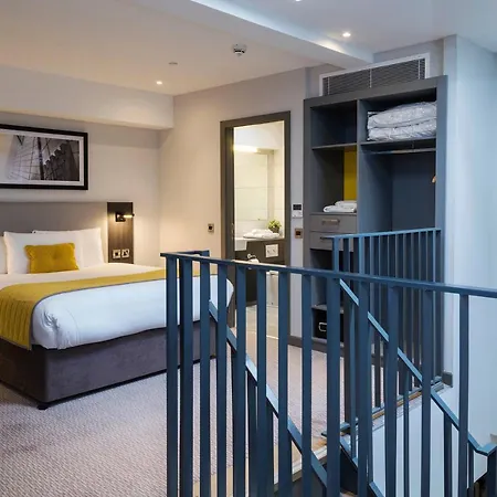 Maldron Pearse Street City מלון 4*