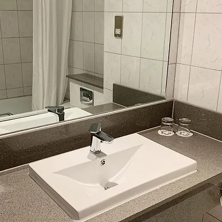 Maldron Hotel, Newlands Cross 4*