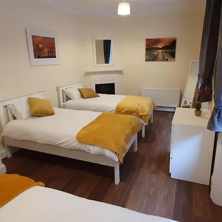 The Sackville Lounge Apartment *