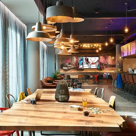 Moxy 4* Dublin