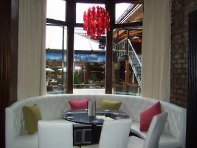 Russell Court Hotel