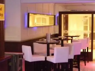 Russell Court 3* Dublín