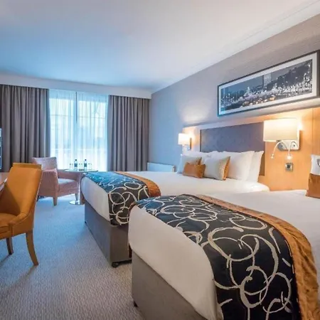 Clayton Cardiff Lane Hotel