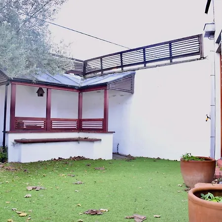 Holiday home Refurbished Traditional Townhouse