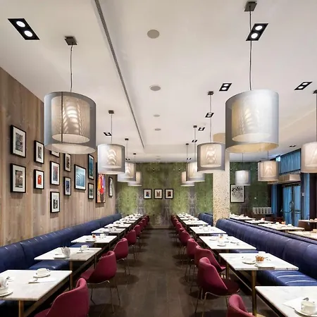 Radisson Blu Royal 4* Dublin