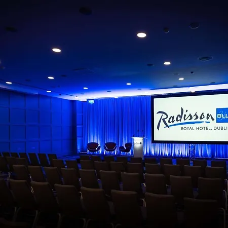 Hotel Radisson Blu Royal 4*
