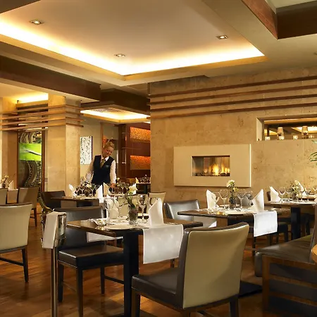 Otel Camden Court 4*