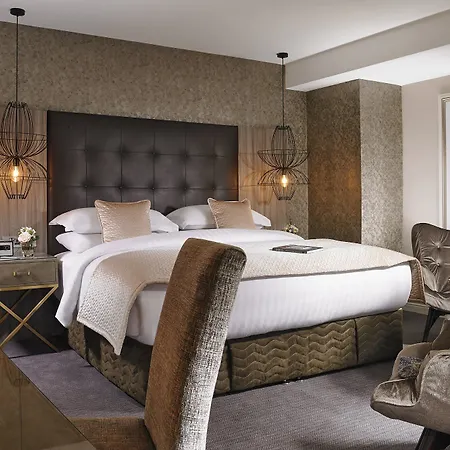 Camden Court Hotel
