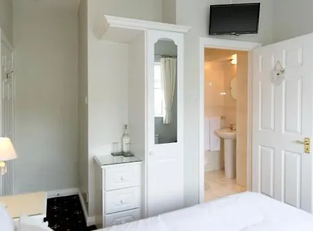Almara 3* Dublin