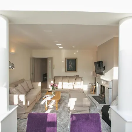 Georgian Square Appartement *
