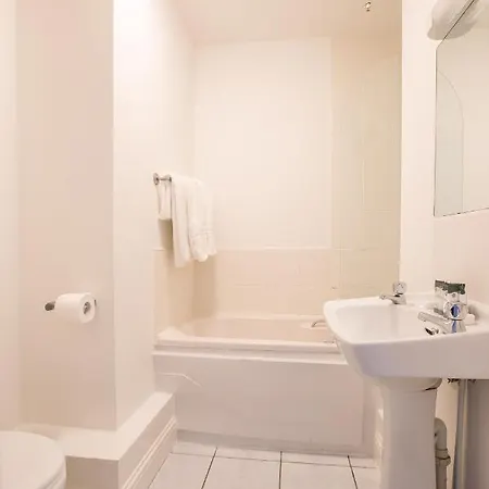 Grand Canal District Apartment