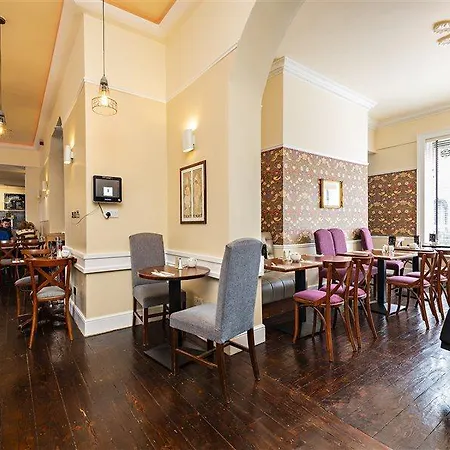 Castle Hotel