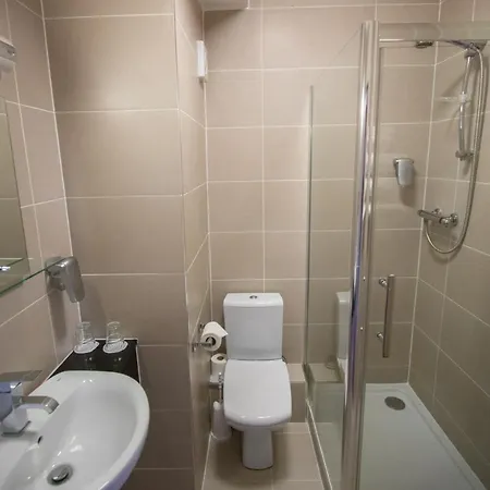 West County Hotel 3*