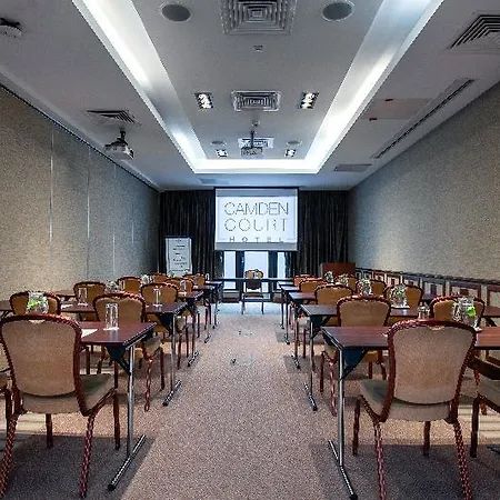 Camden Court 4*