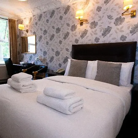 St George By Nina Hotel