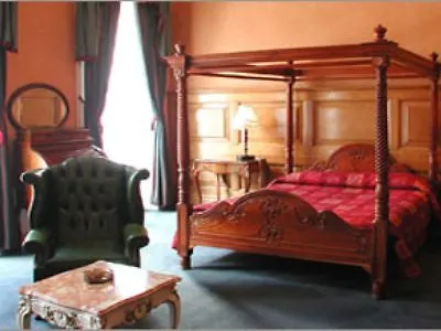 Hotel Russell Court