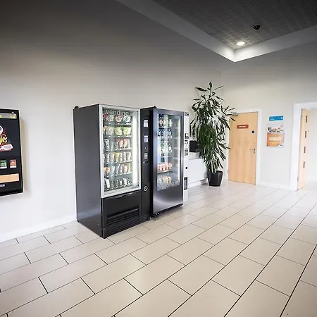 ترافيلودج دبلين إيبروت ساوث فندق Collinstown (Santry)