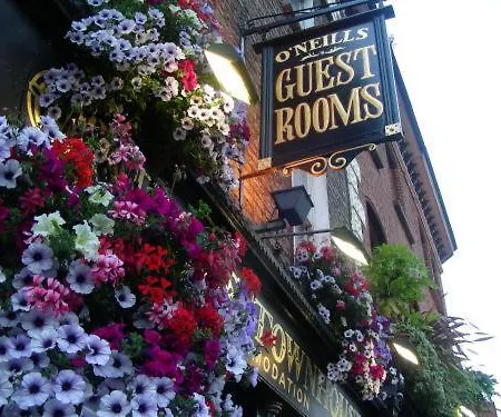 بيت ضيافة O'neills Victorian Pub & Townhouse 3*