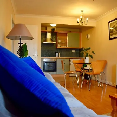 アパート 2 Bedroom Beside Merrion Square ダブリン