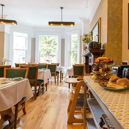 Egans House بيت ضيافة