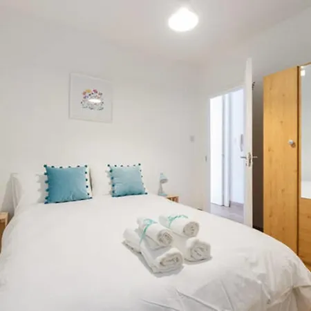 Stylish Soundproof Temple Bar Square Appartement