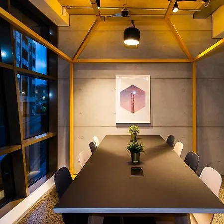 Staycity Castle Апарт-отель Дублин