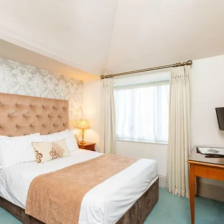 Barry's 2* Dublin