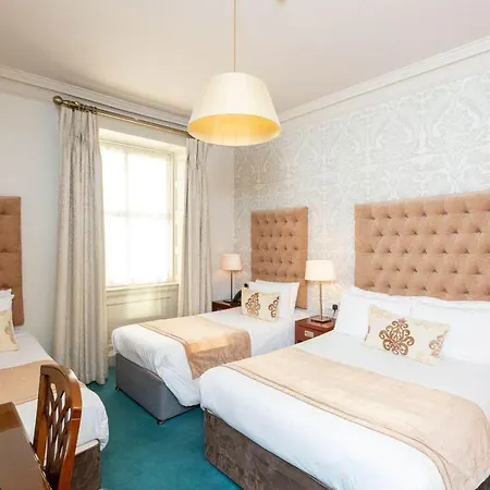 Hotel Barry's 2*
