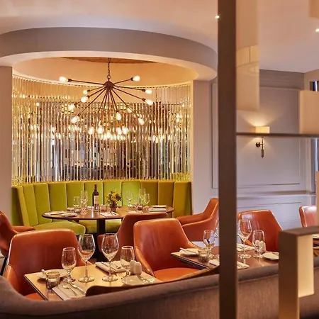 The Davenport 4*