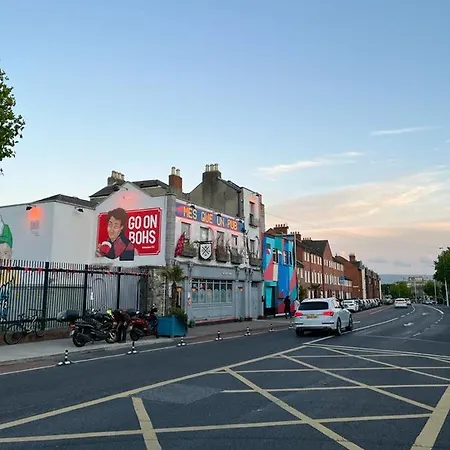Centre 2 Allen Terrace Phibsborough 7 Pensionat
