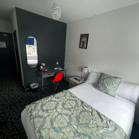 Tom Dick And Harriet's 3* Dublin