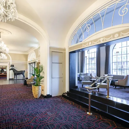 Hotel Riu Plaza The Gresham 4*
