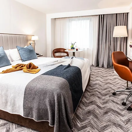 Otel The Address Connolly Dublin